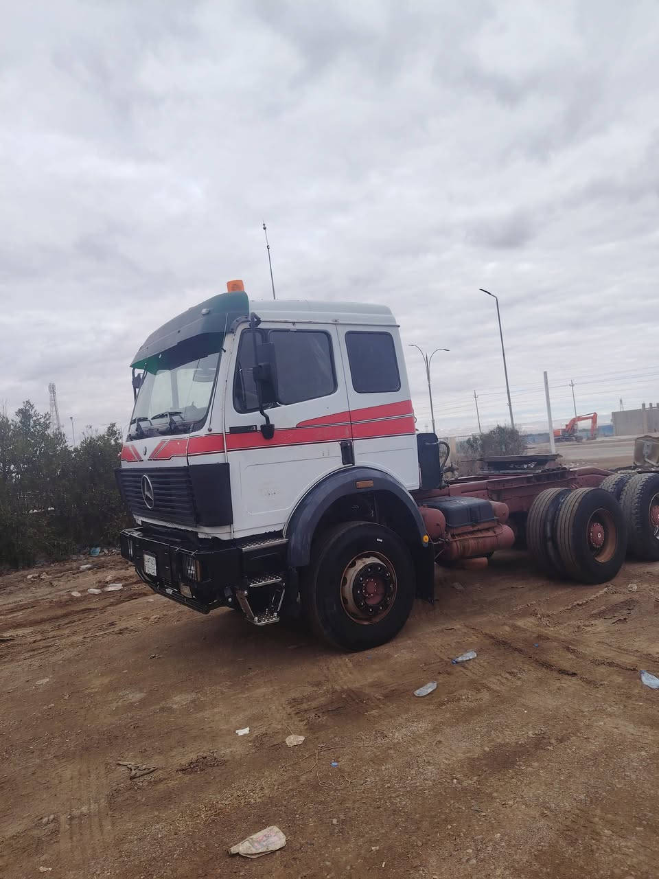 سياره للبيع بلادي مكينه٣٨ كير ١٥٥ مكفول عامه ***********
