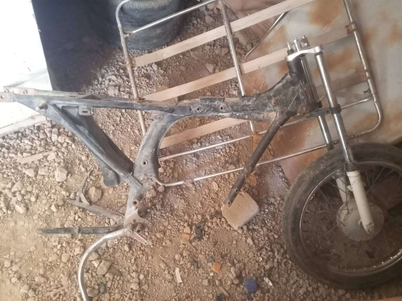 شاصي كلك البيع وتواصل على رقم  ***********
