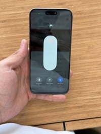 15 برو ماكس بطاريه 88 ذاكره 256  جهاز نضيف مستبدل شاشه نوعيه متوسطه سع...