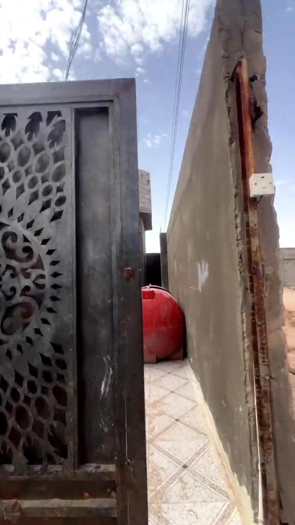 بيت للبيع في الزبير الأندلس الزراعي المساحة 200 متر  غرفتين وصاله ومطبخ وصحيات وديوان وحوش وكراج سيارة لمزيد من التفاصيل ***********
