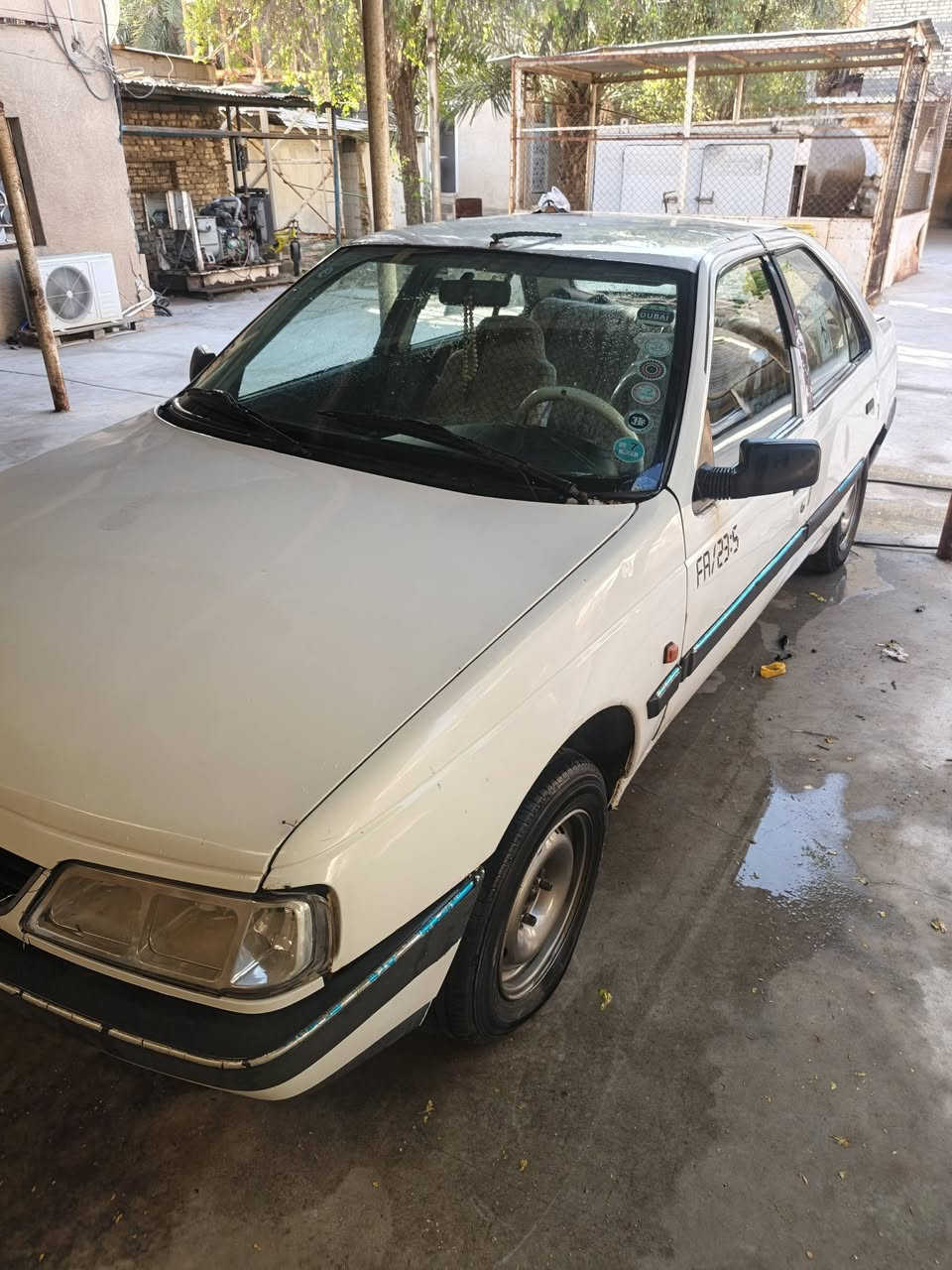 بيجو ٤٠٥ مديل ٢٠١٢ سياره حلوه ونضيفه بس حيتاجله شويه ترتيب بدواخله سونيته ل٣٠ تنتهي تحويل ثاني يوم عادي مكان بصره معقل السعر ٢٨
***********
