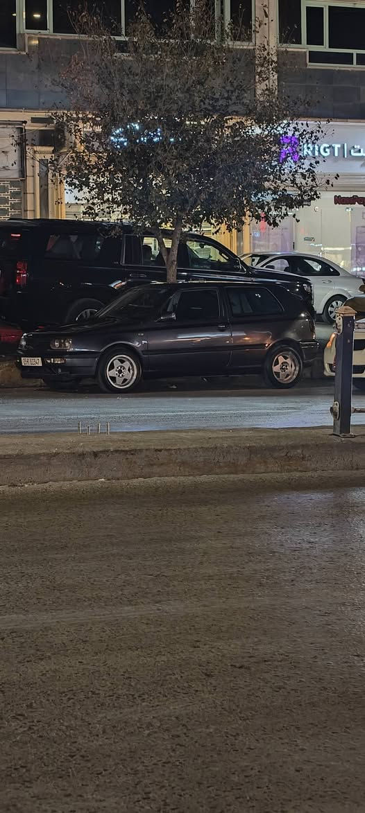 كولف تك باب 1993 محرك 1800 كير عادي   سعر 38 بها مجال عنوان سليماني ***********
