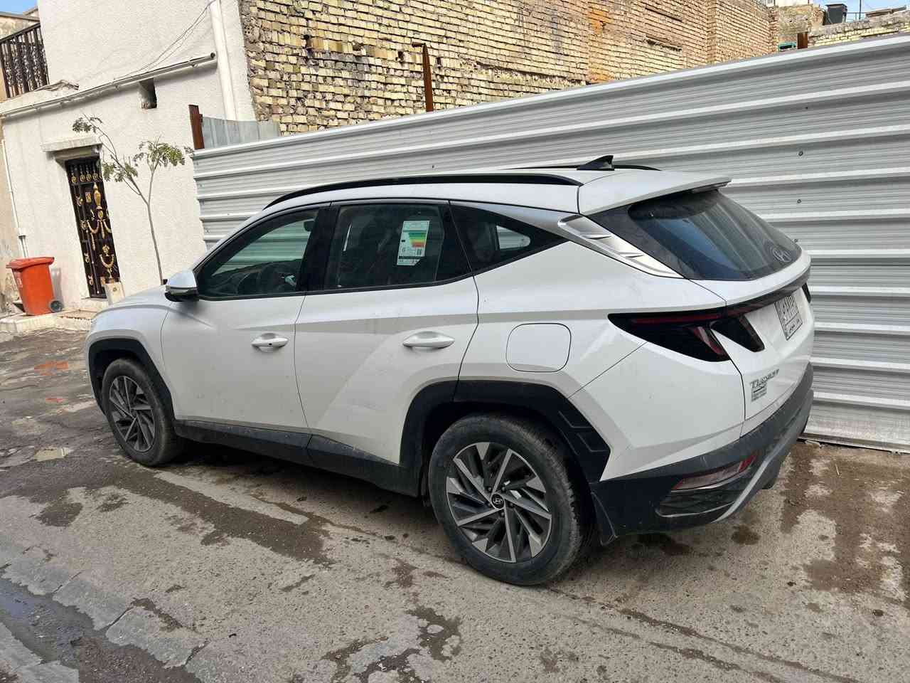 سلام عليكم هونداي توسان 2023 ماشية 26الف حقيقي سيارة نضيفة ومكفولة كفالة عامة السعر 210 وبيهة مجال مكاني كرادة داخل ***********
