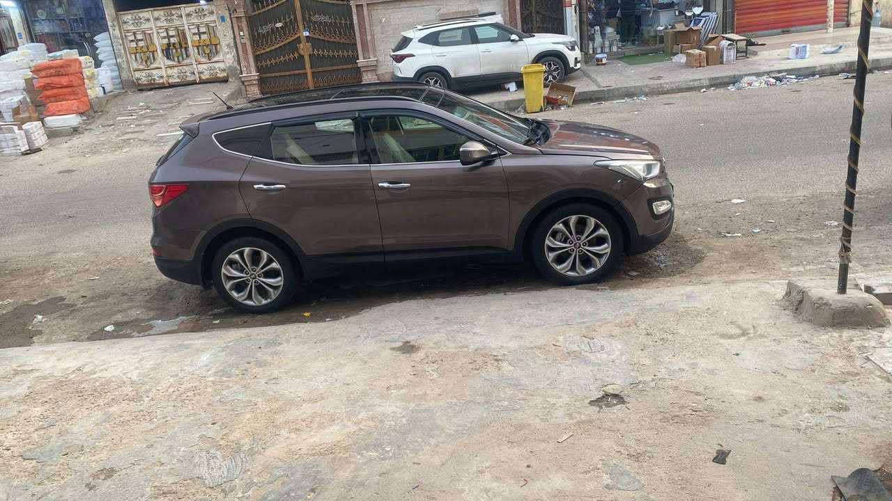 سنتافيا خليجي2016بصره حره تحويل باسمنه ذهبي محرك سته سلندر محرك كير حداديه تبريد ابلاد ميه ميه صبغ كلير عام تجميل جاهزه *********** البصرة, العراق
