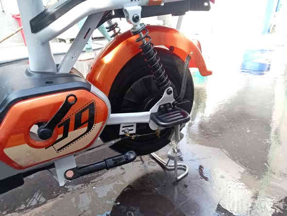 السلام عليكم شباب ليوم عدنة دراجه شحن بيه3 سرع إشارات يمنه سيره وهورن وبيه دبلات وسعره 275 وبيها مجال الاستفسار عبر هذا الرقم ***********
