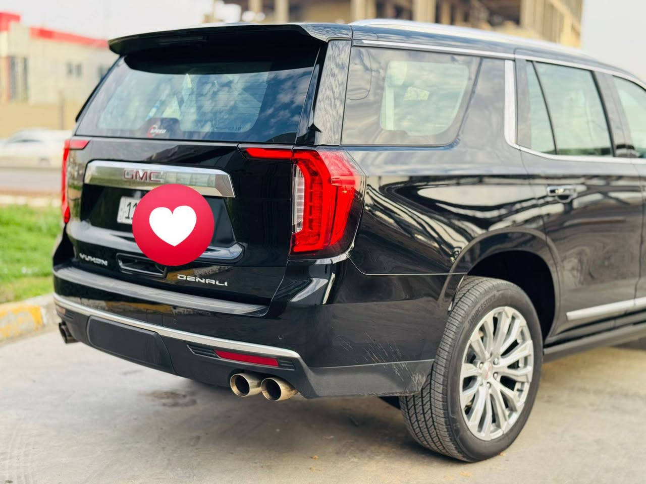 السلام عليكم
جمسي دينالي 2024DENALI

خليجي وكالة المنصور 

مغلفة PPF اصلي ونشال بل الفحص 

ماشية 26
•  حجم المحرك 6200 

كلشي ، كير وكهربايات وصدر ايضآ مكفول 

مواصفات الدينالي غنية عن التعريف 

•بنورما 

•جكات للتحكم بصعود ونزول المركبة  

•داخل ابيض ملكي Vip

•داتو شو عرض ع الجامة الامامية 

•٣ شاشات 

•5 كامرات 360 درجه

•حساس امامي

•حساس خلفي

•رادارات اماميه

•رادارات جانبيه

•نقطه عمياء

•شاشه عداد دجتل

•مقاعد كهربائية

•مقاعد تدفئه تبريد 

•جنطه كهرباء

•صندوق ذكي

•تشغيل عن بعد

•هزاز كشن سائق للتنبيه

وباقي المواصفات المعروفة بل DENALI

السيارة نظيفه واحلى من الصوه

مكان الديوانيه الحمزه الشرقي
السعر اتصل ***********
