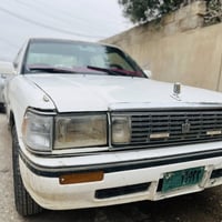 موديل ١٩٩٠ • قير عادي • شرط الوكاله