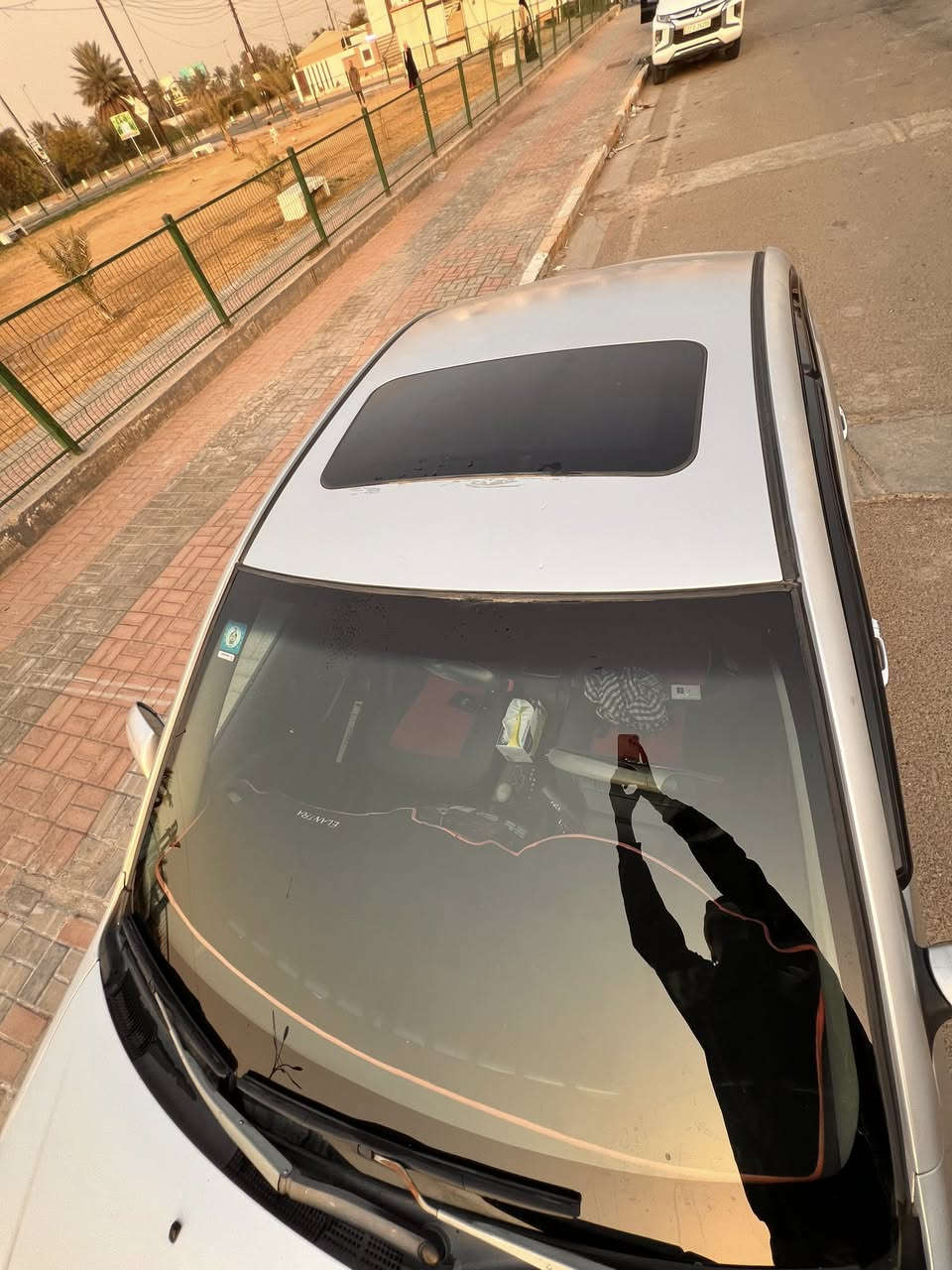 سلام عليكم سياره للبيع  افانتي موديل 2007 وارد كوري فول مواصفات تخم تاير منضومه تبريد وتدفئة جديد المحرك بي تنقيص رقم ديالى السياره بسمي ***********
