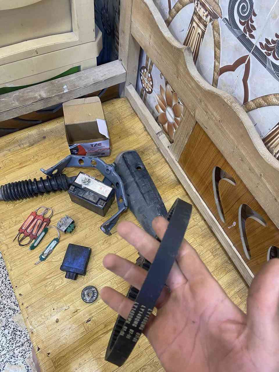 غراض مال ماكس تفصيخ شنو تريد بهن بس راسني وبيعلك جوه تجاري مكاني البصره القبله حي الشهداء رقمي ***********
