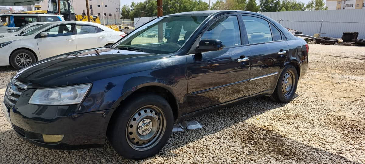 سلام عليكم سوناته 2006للبيع جاهزه كير مكينه  2400  حداديه تبريد تدفئة جاهز رقم بغداد بسمي إنكليزي سنويه هزه جديده  مكفوله من ضربه بيه رشات صبغ فقط مكاني دوانيه شاميه سعر 77رقم  ***********
