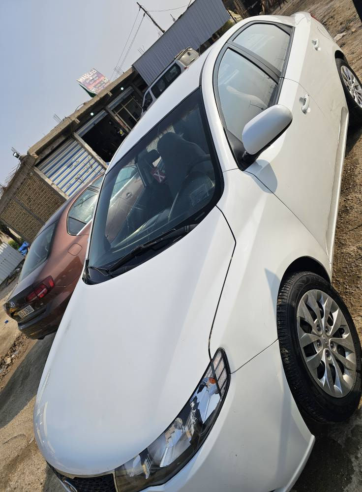 سيراتو موديل 12 رقم بابل بيها صبغ جاملغ وباب بدون دواخل شرط وبيها بارد بدون قطرة خياس سياره حلوه ونظيفه مكاني بابل السعر 92 وبيها مجال اتصال فقط
***********
***********
