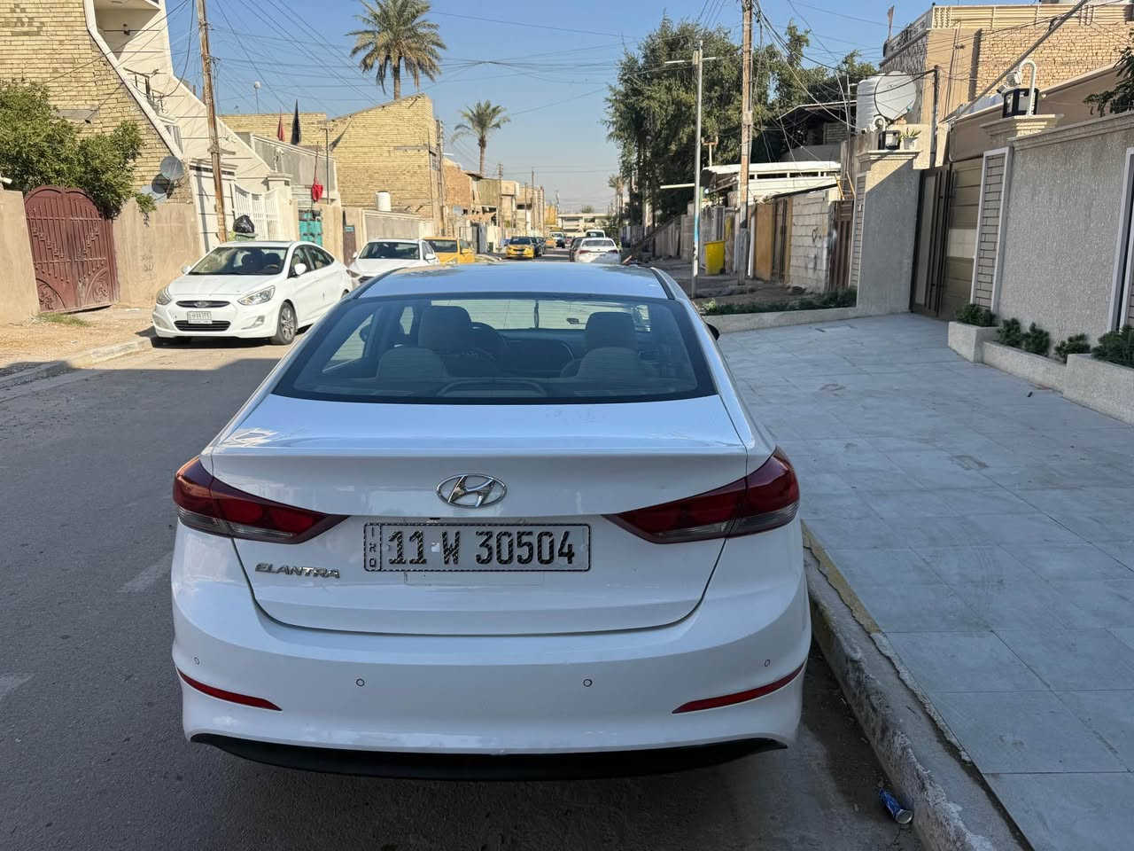 السلام عليكم . هونداي النترا 2018 فئة السوبر وارد خليجي المواصفات فتحة سلايت محرك 2000 حساس امامي وخلفي اصلي ماشية 84  داخل بيجي شاشة وكامرة مكفولة من الصبغ ولحادث ولبارد مكان السيارة بغداد جانب الكرخ حي العامل السعر 155 رقة رقم الهاتف *********** بغداد, العراق
