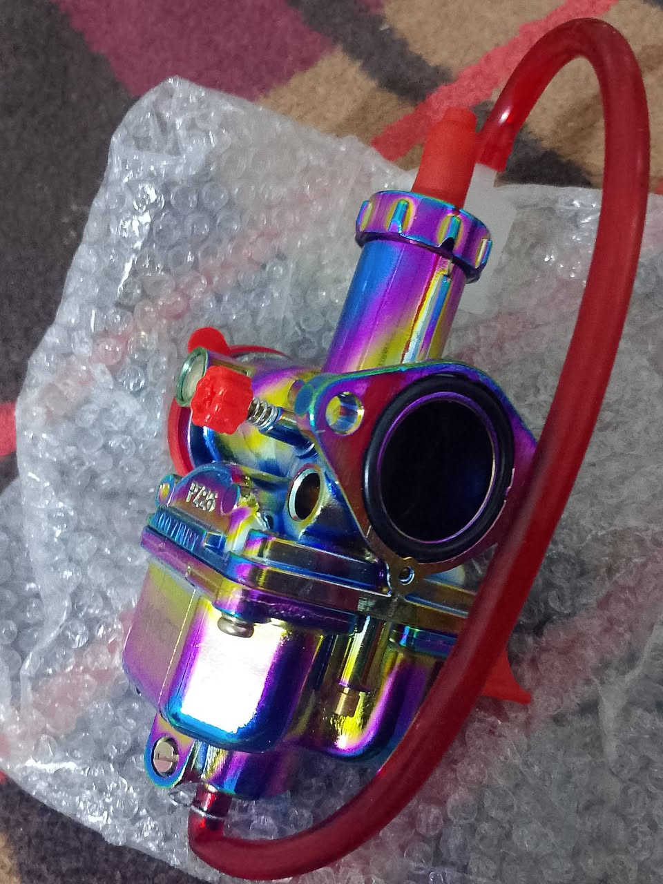 السلام عليكم حبايبي 
ويل اصلي ثقيل شرط اذا مو الثقيل لاتاخذة ويل امامي خلفي 
كابريتر 7 الوان 
واير بريك واير سكليتر 
زائد شاصي كامل ماشات خلفي امامي 
واتساب ***********
