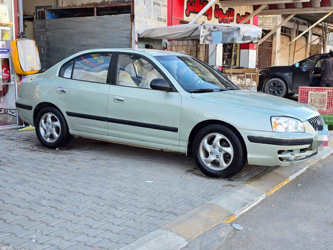 انتره 2006 دخول جديد متومه كص جنطه سياره بلكارتون ستوه طبت لعراق جديده بمعنه كلمه احله من صور محرك 2000 تبريد ثلج كير محرك حداديه بلكارتون تخم تاير كهربائية كله شغال لون ممميز سعر 38 وبيه مجال قليل ***********
