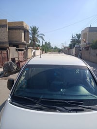 استاركس ٢٠١٦ رقم بغداد نكليزي .  سياره مكفوله من ضربه فقط بارد بيه مكي...