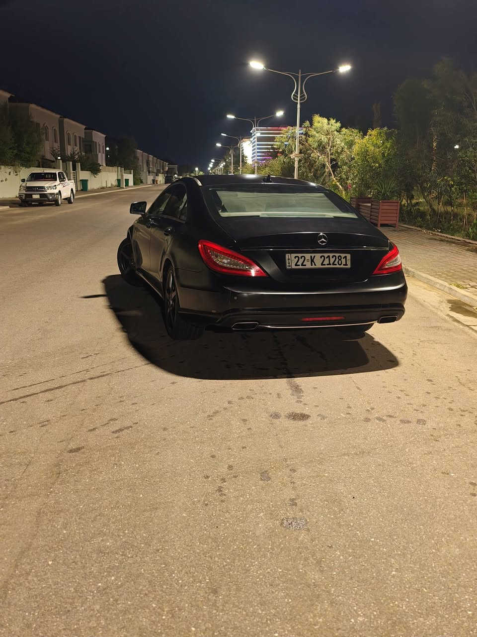 CLS350 2013 (كاز)
Diesel 3.0L turbo 
السيارة كلين بالعراق بيها بس جاملع ايمن مفتوح معدل على البارد بدون ايرباك بدون دواخل
فوول مواصفات كير مكينة جاهزة
رادارات نقاط عمياء تحديد مسار قيادة ذاتية بصمة فتحة
وهواي مواصفات
بيها نقوصات بسيطة
سعرها 178 بيها مجال  
مكان السيارة الحرية الدولعي
***********
