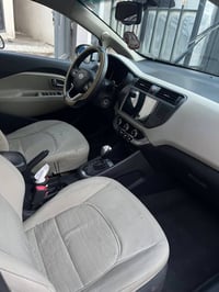 للبيع كيا ريو 2012 خليجي 🚗 المواصفات:  - محرك 1600 - بارد (مكيف ممتاز ...