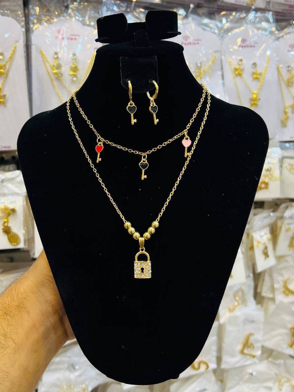 هاف سيت
بسعر 1000 دينار فقط 
فرع لل4000 مقابيل حسينية المرتضى 
متوفر توصيل 🚚


**إذا كنت صاحب هذا الإعلان وتريد حذفه لأي سبب، رجاءا أرسل رسالة إلى الدعم الفني**