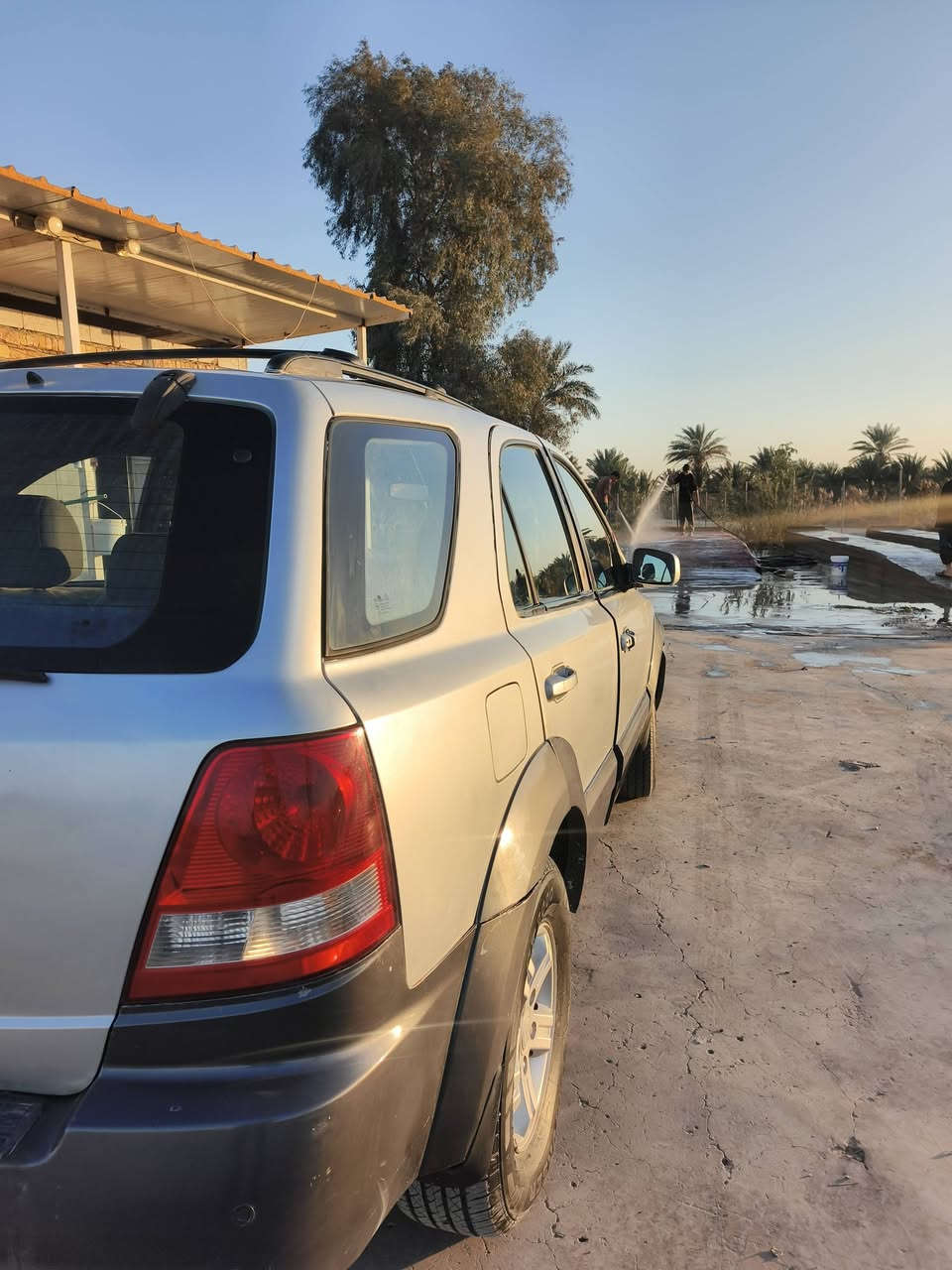 السلام عليكم
كيا سورنتو 2006 خليجي 
سياره جاهزه كير ومكينه رقم بصره  الانكليزي 
 مشروع وطني سنويه لغاية 2029 السياره مصبوغه عام للجماليه حداديه خير من الله باتري جديد تخم تاير جديد سياره جاهزه بيها ملاحظات بسيطه  
السعر  ٧٠ وبيها مجال بسيط 
رقم الهاتف ***********
مكان السياره ديوانيه
