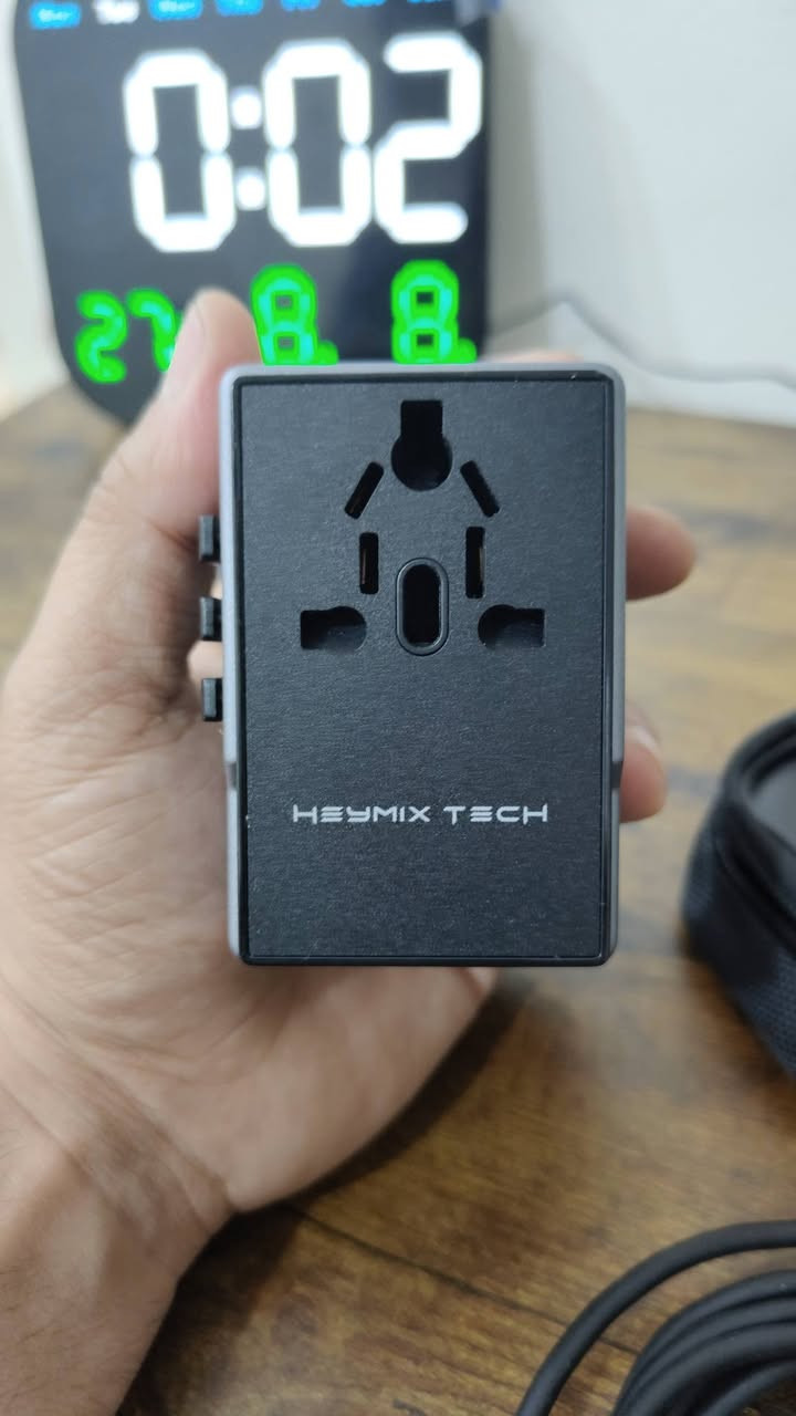 #محول_السفر_العالمي Heymix Tech #بقوة65w وتقنية GaN.التوافق العالمي: يعمل في أكثر من 200 دولة،
⭕الملحقات 
كيبل 2 متر اصلي 
حقيبة كما موضح بالصورة
 بما في ذلك الولايات المتحدة والمملكة المتحدة والاتحاد الأوروبي وأستراليا.منافذ متعددة: يحتوي على 2منفذ USB-C و2منفذ USB-A، مما يسمح بشحن عدة أجهزة في وقت واحد
#السعر45


**إذا كنت صاحب هذا الإعلان وتريد حذفه لأي سبب، رجاءا أرسل رسالة إلى الدعم الفني**