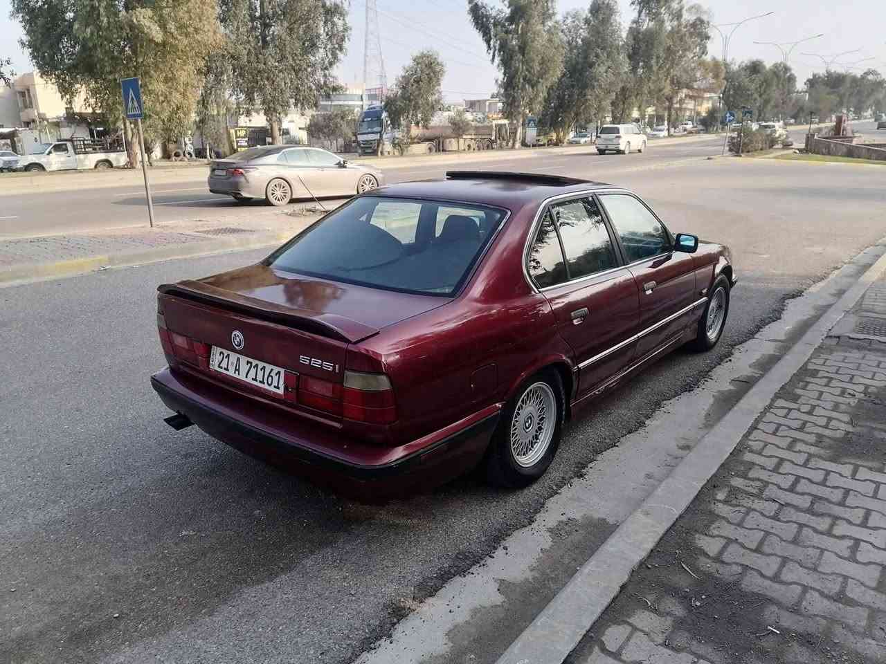 للبيع 525 موديل 1992 مبدل الأمامي 1995 سيارة كلش نضيف و بدون مصرف مصبوغ جديد صبوغ عام ل جماليه السيارة رقم سليماني و بطاقه بنزين هم عندة و سنوية جديد لحد 2029  كير عادي  مكاني كركوك تفاصيل بعد خاص السعر 60 و مجال ل طيبين


**إذا كنت صاحب هذا الإعلان وتريد حذفه لأي سبب، رجاءا أرسل رسالة إلى الدعم الفني**