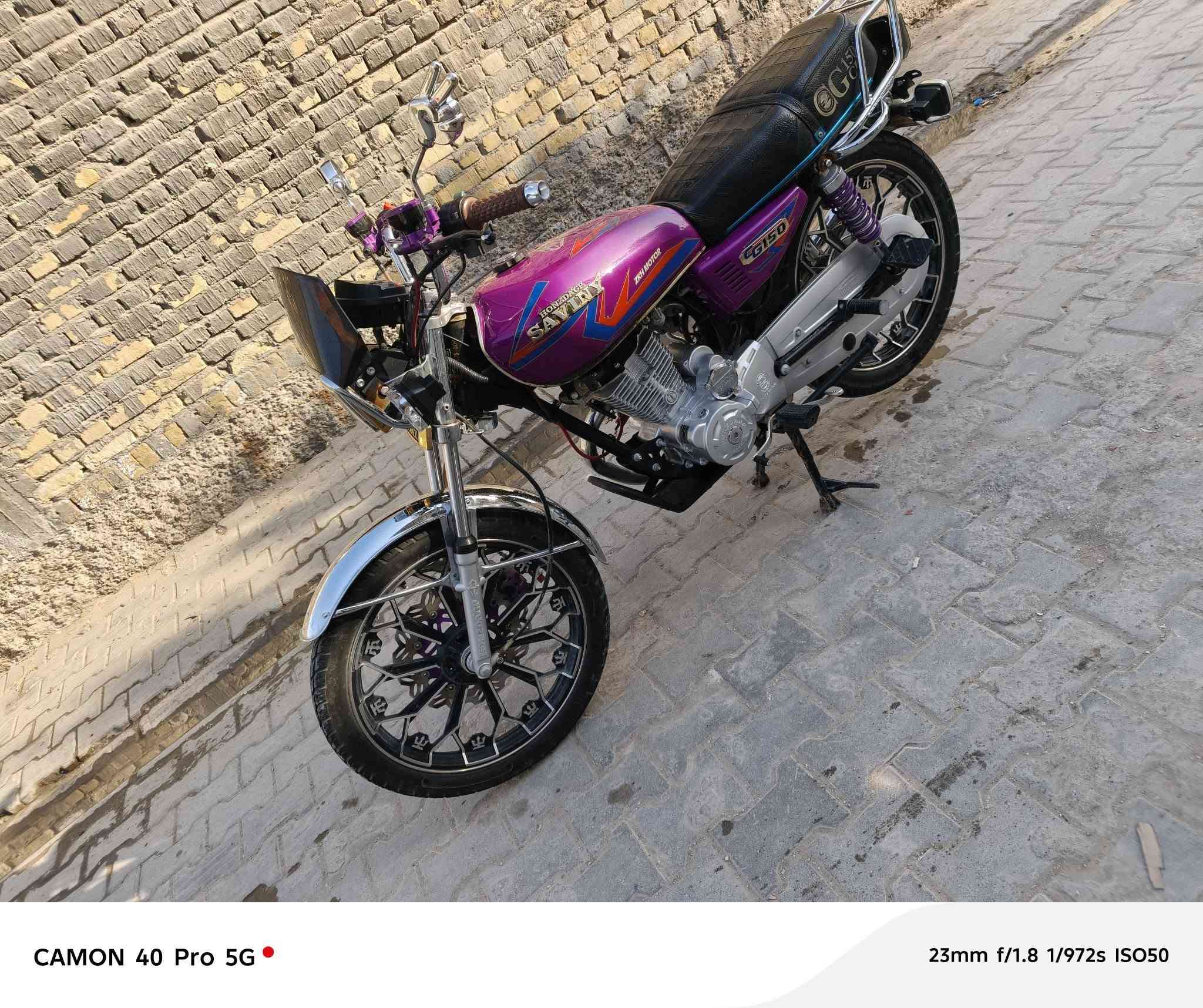 السلام عليكم دراجة للبيع سيفان مديل 24جديده كهربائية شغاله نكره سلف جاهزه من كلشي مكان كربلاء طويريج رقم الهاتف ***********...***********
