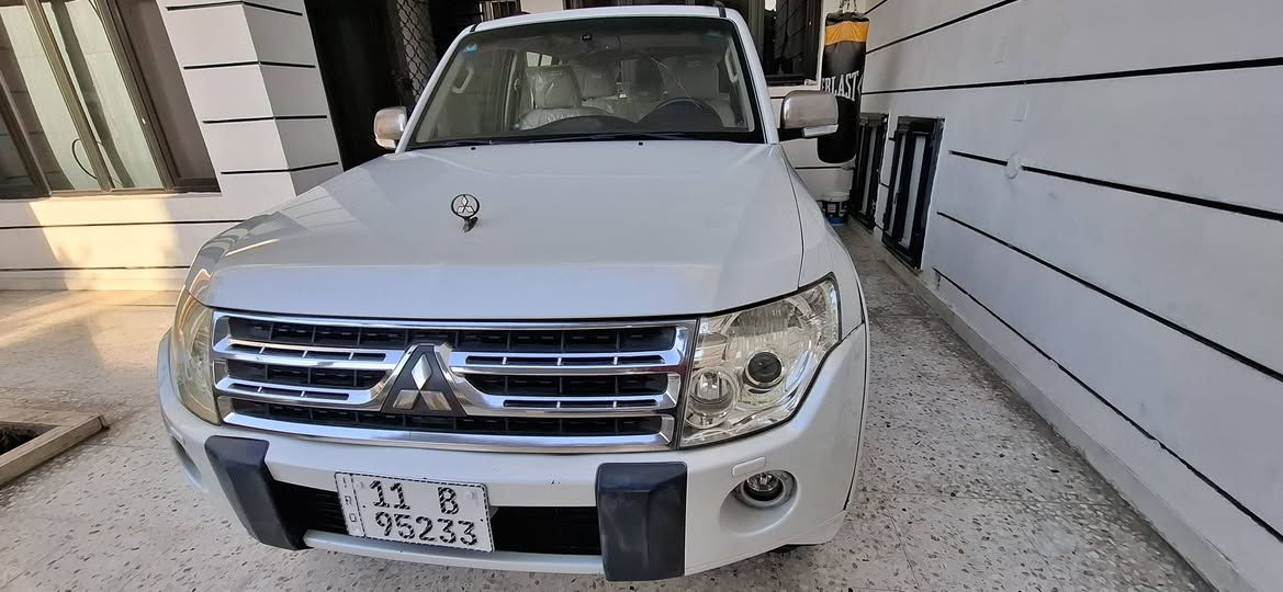 بايجيرو للبيع موديل 2010 مواصفات حبتور فول معروفه
العلامه الذهبيه
هزه جديده ورقم انكليزي جديد سنويه لغايه شهر2027/12
باسمي تحويل شوكت متحب 
كير محرك صدر تخم تاير خير من الله 
السياره ماشيه 137الف حقيقي 
سياره جديده جدا وناعمه 
مسويلها معالج طسه 
بيه صبغ خشم جاملغ امامي وشبر بالبنيد موضح بالفيديو. بالمنشور 
سعره 137ورقه 
مكان السياره البلديات حي التجار 
للاستفسار على الرقم *********** اتصال 
***********واتس اب
