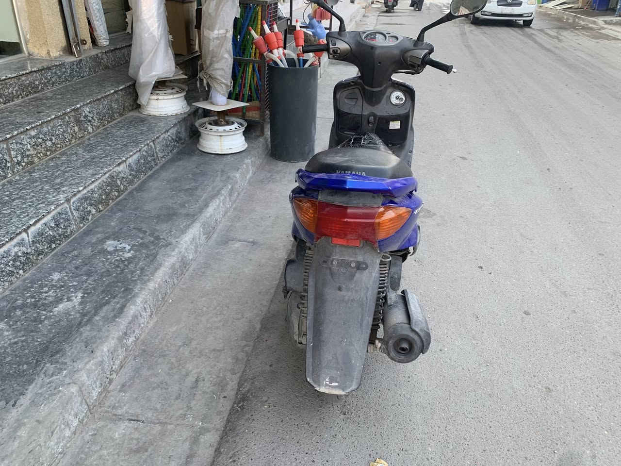 السلام عليكم سكنس ثنيه البيع دراجه نظيف جديد سعرها600وبيها مجال رقم تلفلون ***********
