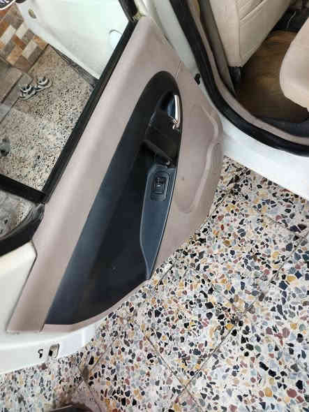 السلام عليكم بانده مديل 2013 سياره جاهزه من كلشي بيه بس جاملغ الأمامي مصبوغ بدون دواخل العنوان بغداد التفاصيل اتصال عل رقم ***********
