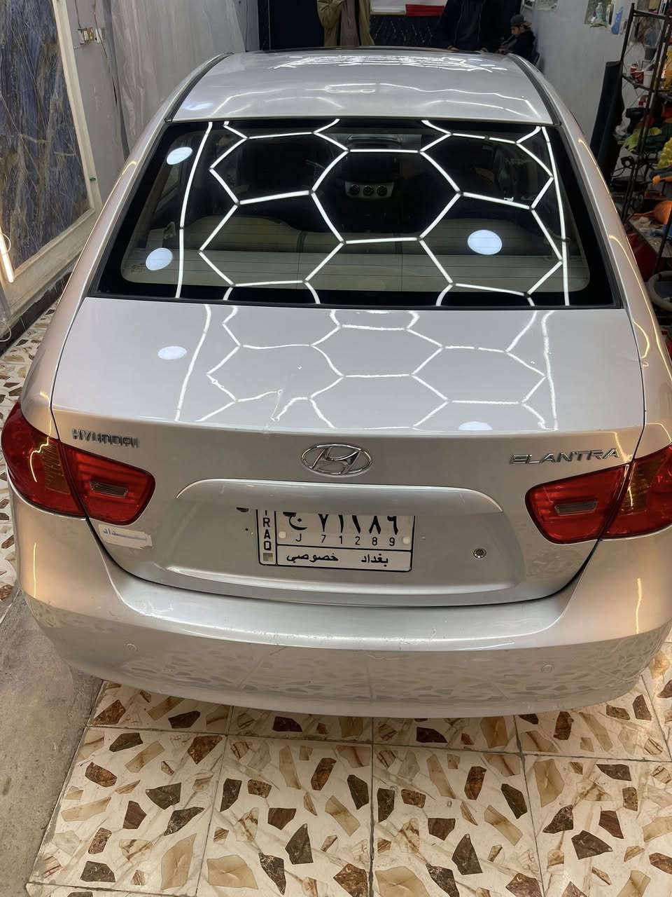 ‎السلام عليكم النترا  مديل 2009 مكينه 1600 دكشن عالي مواصفات فول فتحه كهربائية فول شغال تبريد تدفه تخم تاير جديد 
بيها صبغ 3 قطع بدون دواخل بدون ضربه فقط رش 
‎رقم بغداد الماني سياره نظيفه وحلوه وجاهزه
‎المكينة والكير ع شركة ما ملعوب بيها 
السعر :98 
مكان السيارة قضاء بلد 
الاستفسار :***********
