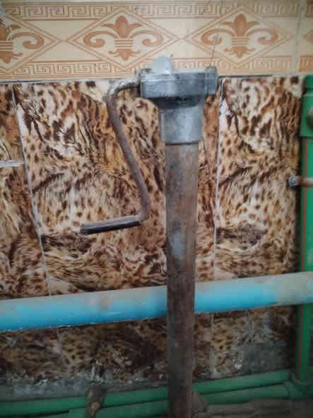 غراض البيع جك روسي 15 جك يابني 10 باور ثنين ونص 15ويل روسي 5 دينموو جارجر شرط شغال 50 اا+ طوافه روسي تفصيخ  ***********
