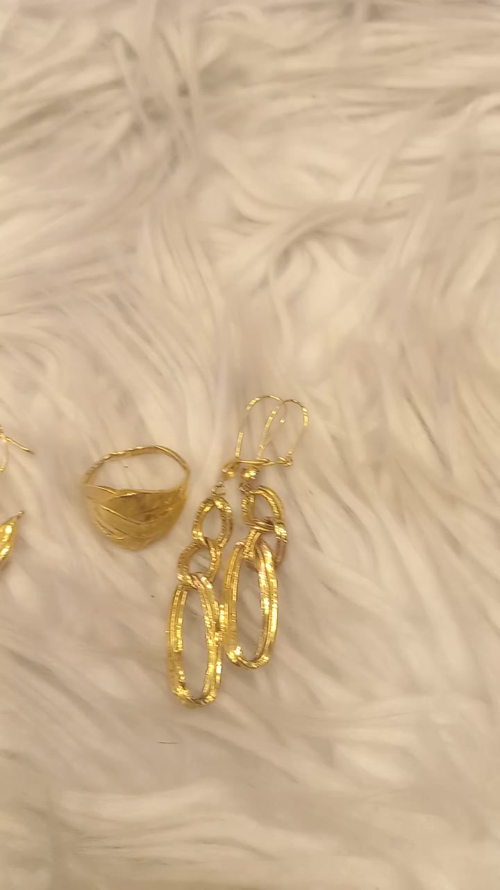 ذهب بدون أجور سعر غرام الذهب لهذا اليوم (235) صياغة أُبي للذهب والمجوهرات العنوان القيارة ماقبل برج الاتصالات واتساب *********** اتصال @
