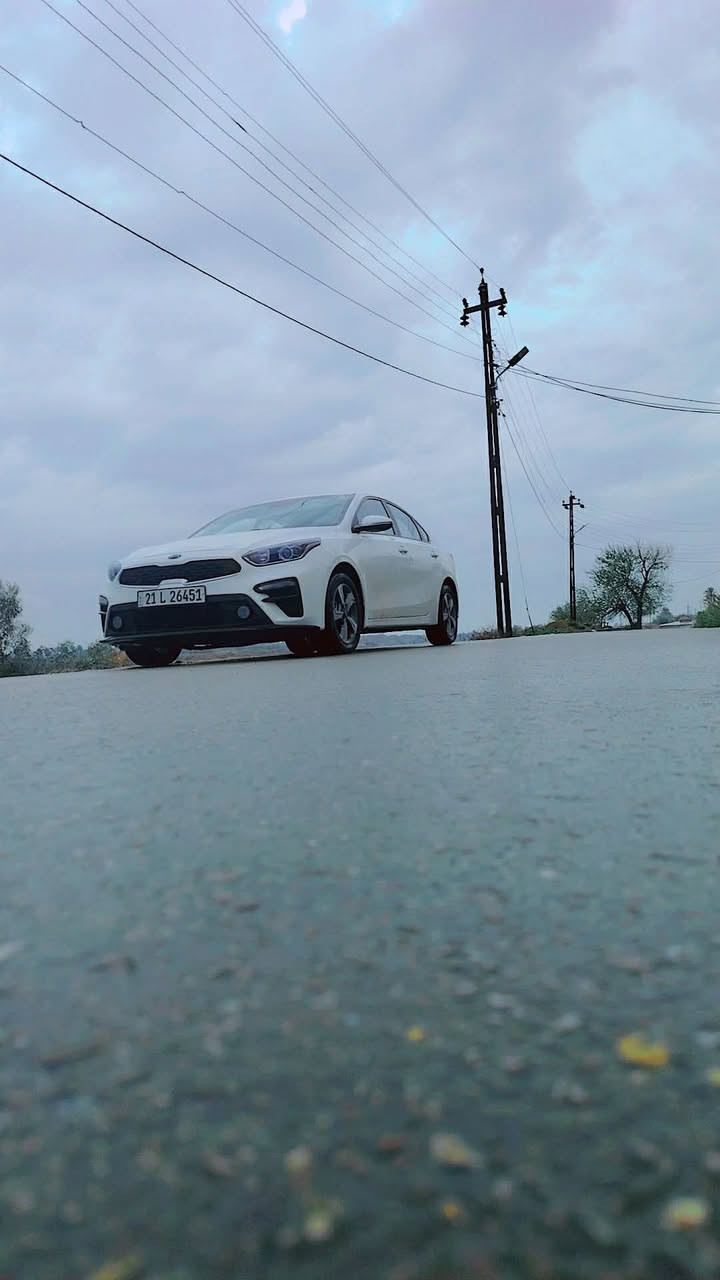 سيراتو موديل ٢٠١٩ خليجي شمالي الرقم الجديد سنويه وهزه جديده مواصفات ال١٩ معروفه كامره خلفيه تحكمات كشنات جلد عمان ويل كروم محرك ١٦٠٠ السياره كفاله عامه عدا بارد قليل جدا السعر١٥٥ ورقه  استفسار اتصل *********** مكان السياره بغداد بسمايه
