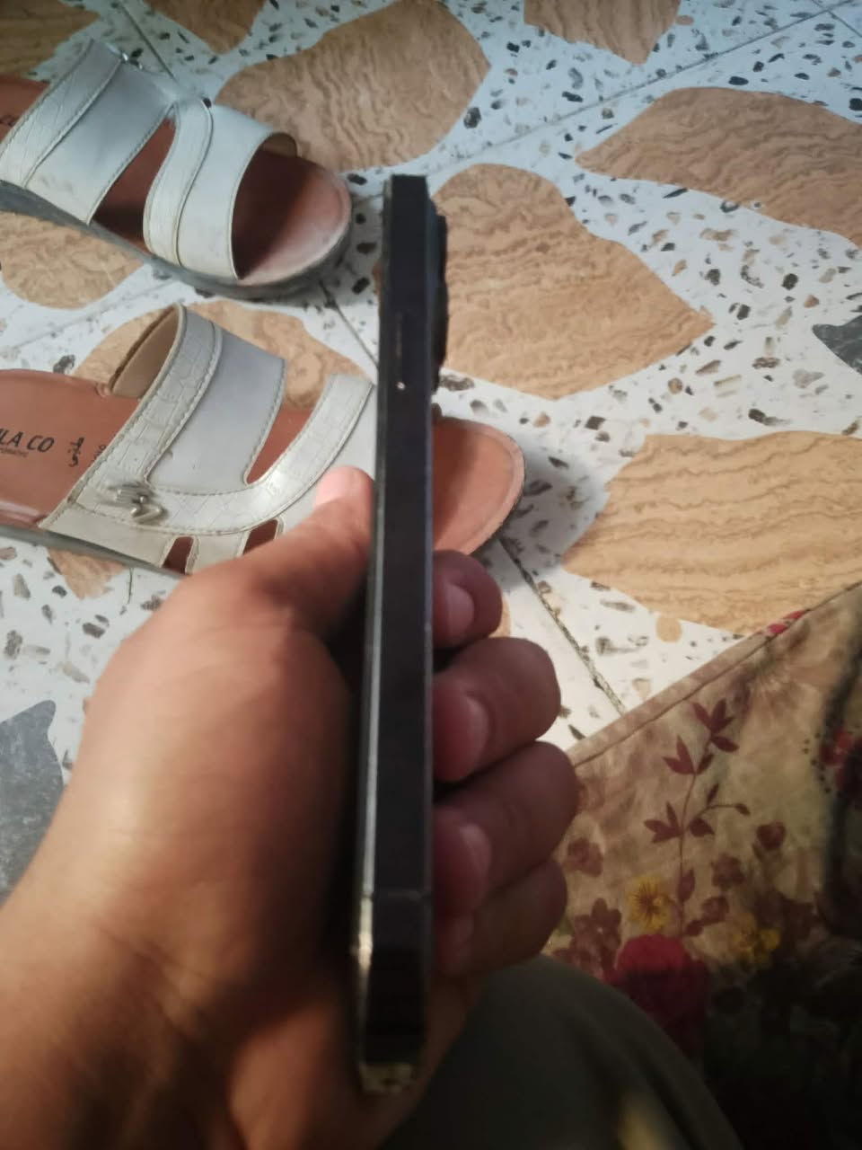 سلامً عليكم 14برو ماكس مبدل بطارية وشاشة ومفطورا يعني نكول يرادلة شاشة وضهر مفطور عربي شرق اوصط ذاكرة 256مكاني بعقوبة مدرست لامين سعر 450وبي مجال رقمي ***********

