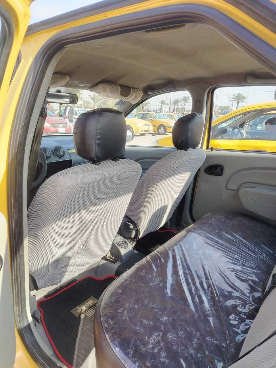 رينو موديل ١٧ مكفوله من الضربه وال صبغ محرك حاويه تخم تاير السعر٧٠ وبيه مجال قليل مكان بغداد اتصال *********** غير متواجد عل فيس
