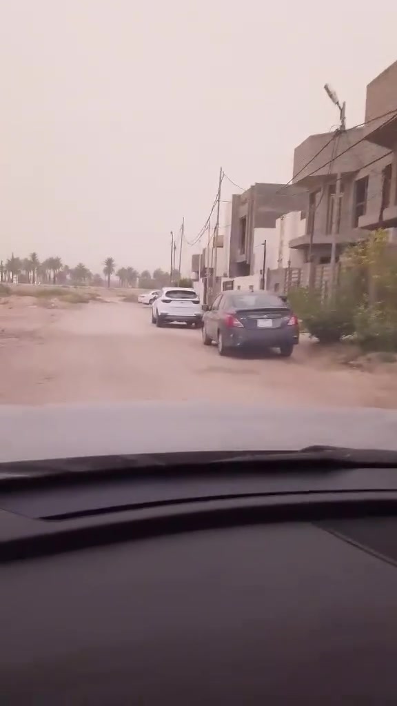بيت للبيع  طابوصرف بناء٢٤حديث كرانيت وسيراميك وسقوف ثانويه البيت يحتوي على صاله ومطبخ وهول وصحيات وغرف نوم 2فوق ووحده طابق ارضي المساحه ١٢٥متر في منطقه ابو عجاج علما البيت مطلوب للمصرف العقاري تسديد شهري 484 الف السعر 60 مع مجال بسيط استفسار اتصل او خاص ***********

