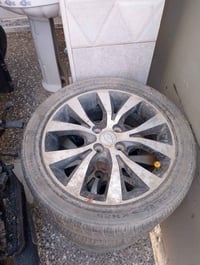 4 ويل كب اكسنت للبيع  مكان الشعلة 07867348070