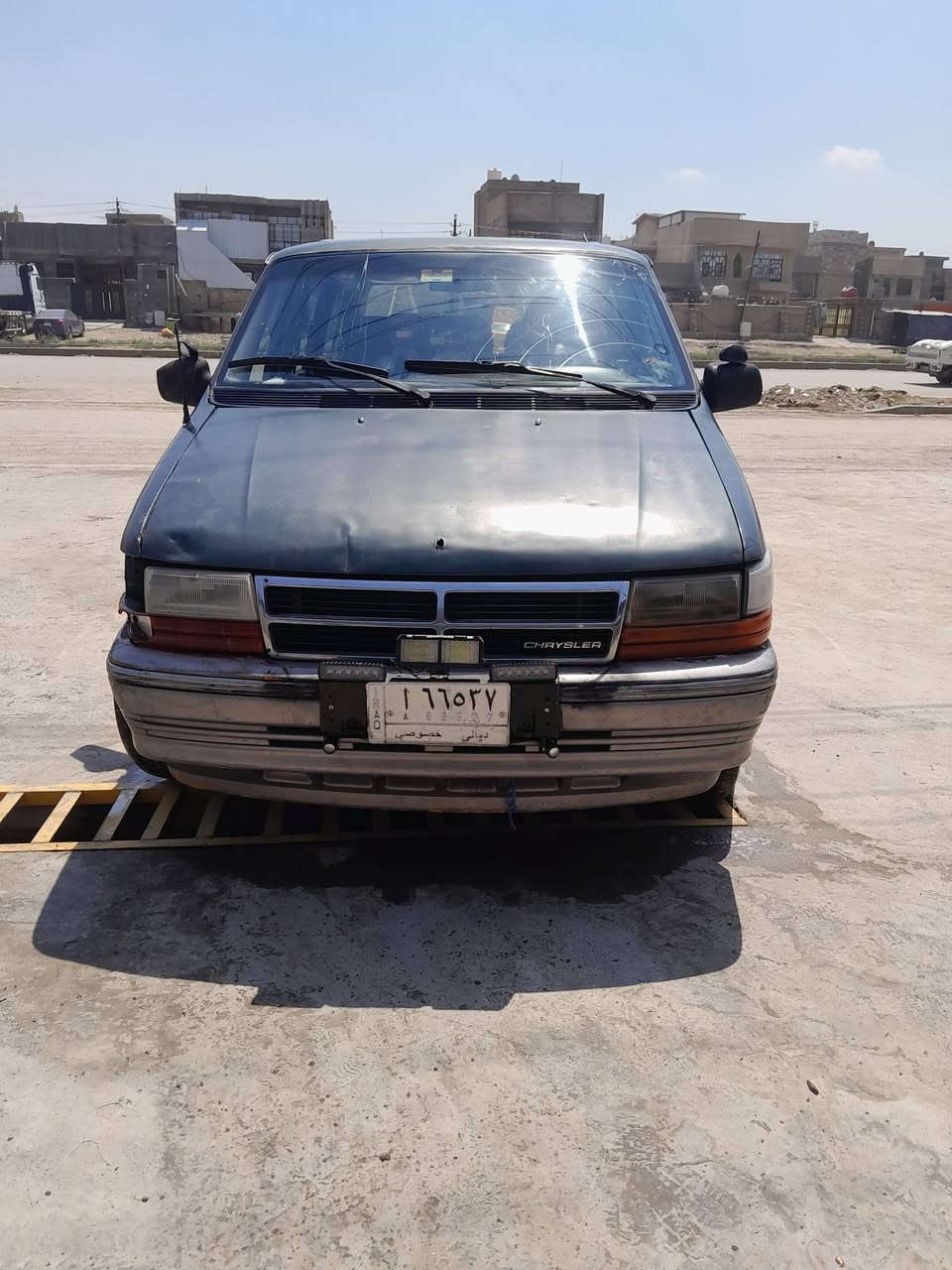 السلام عليكم سياره دودج موديل 95 للبيع مكان بغداد بالمشتل رقم ديالى مشروع وطني***********
