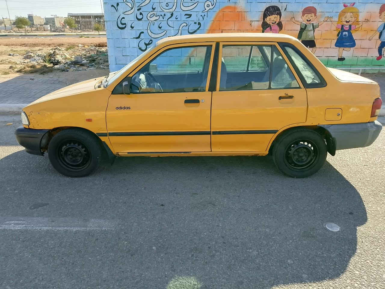 سلام عليكم سايبه. موديل 13.   رقم بقداد.   مكفوله من ضربه.  مكينه ستوني شادها. حداديه جديد دواخل جدد مكان سياره كربلاء المقدسة سعر 12 ورقه ‏‪***********‬‏ لل ستفسار
