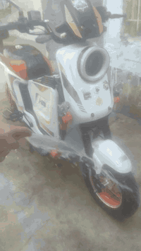 الدراجه البيع السعر 550 بيها مجال 07876999781