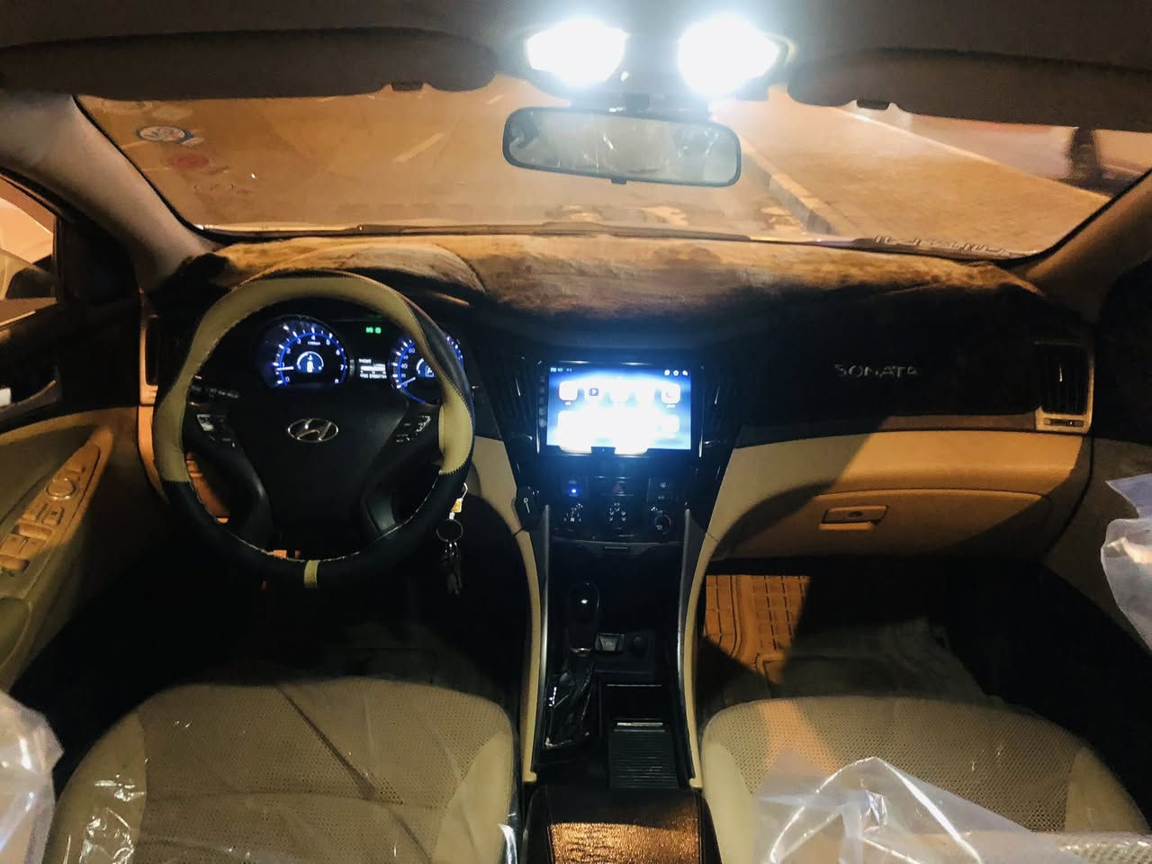 يالله السلام عليكم اخوان 
سوناتا موديل 2013 خليجي رقم اربيل 
باسم شركه شيروان 
مكينه 2400 مكفوله من الفتح 
حداديه كلها جديده
تبريد قطعتين كامل وشغال 
لسياره كفاله عد 3 مكانات بارد صغار ورشه صغيره بل طرف مال البنيد والك فحص وين ماتريد 
سعرها /128 وبيها مجال بسيط للشراي

مكاني البصره وهاذه رقمي ***********
