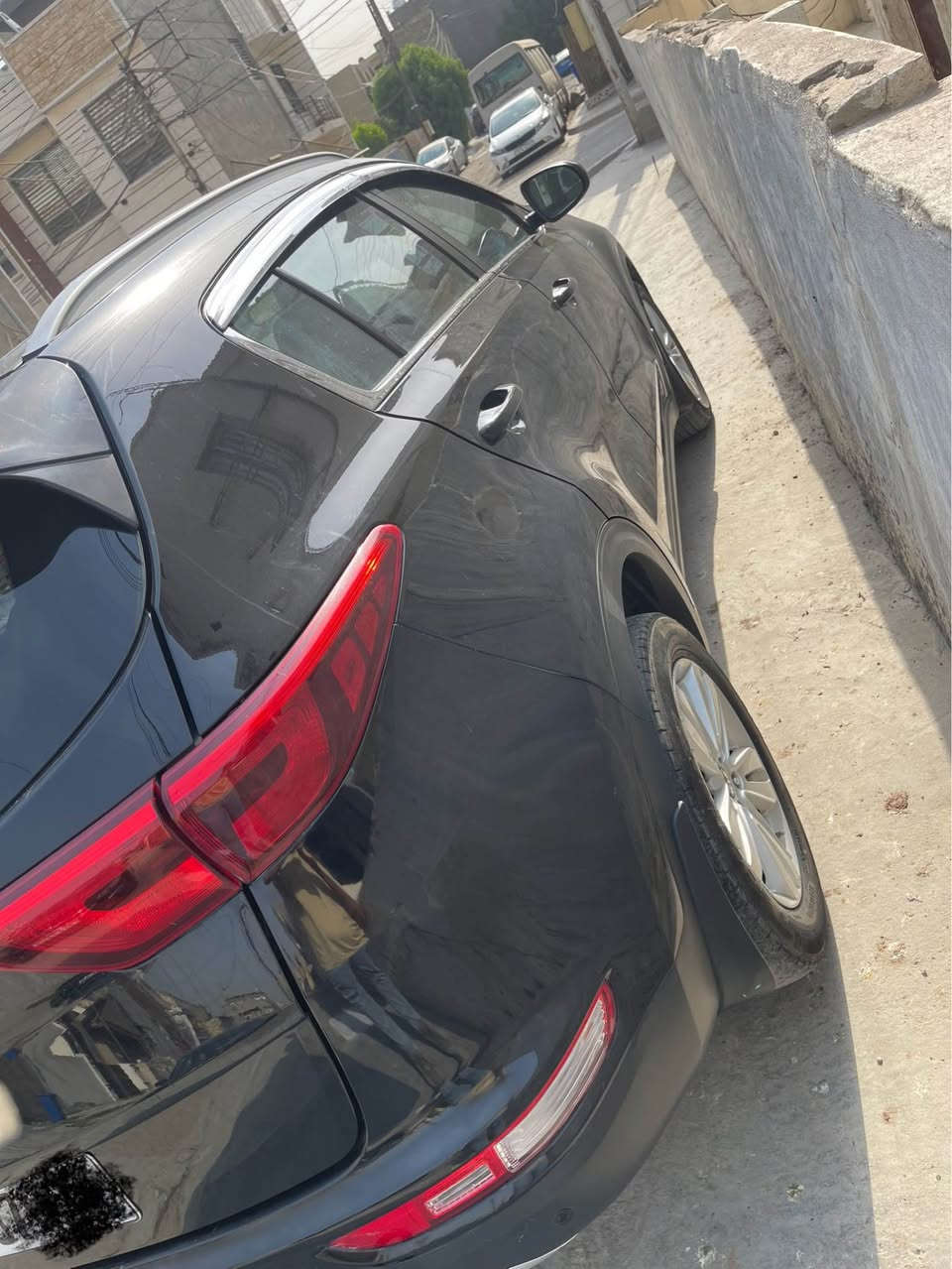 سلام عليكم 
كيا سبورتج ٢٠١٩ وارد كندي بيها جاملغ خلفي فقط رقم اربيل سنوية و رقم و هزه كله جديد بأسمي ماشيه ١٧٦ الف كم نص فول فور ويل و تدفئة كشنات حساس خلفي قطعتين تبريد شاشة كامرة دواره 
بجم كبس جاهزة من كلشي للبيع او مراوس السعر ١٤٥ و بي مجال مكان السيارة بغداد الدورة 
*********** بغداد, العراق
