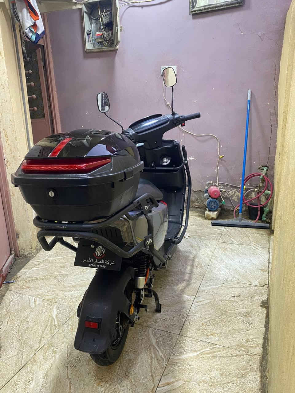 السلام عليكم دراجه شحن ست بطاريات سرعات سرعته ٨٠ الدراجه لوك اخت الجديده امانت الله بطاريته بلادي غراضه كامله بايدر وصندوك مرايات جيب فيتر وفحص وين ميعجبك مكاني بغداد الحرية الثانية قرب مطعم باباعن ***********رصيد فقط ماكو واتساب السعر ٨٠٠ وبية مجال للطيبين
