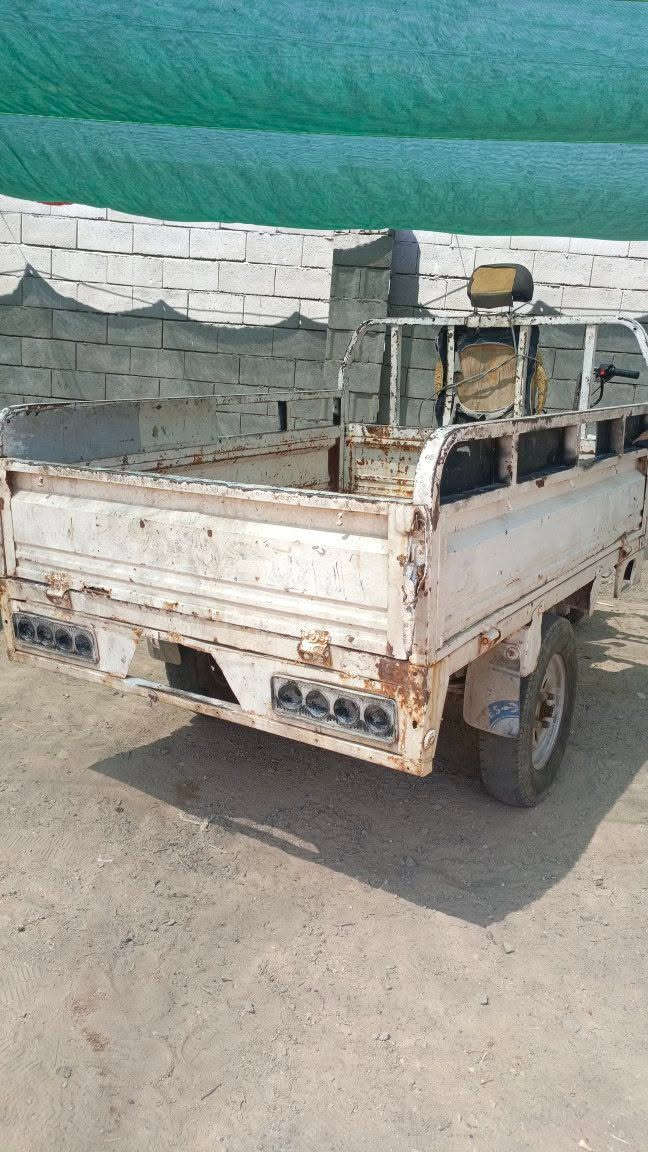ستوته للبيع سنويتها ضايعة 
سعرها : ب٦٥٠ 
موقع سفوان
***********
***********
