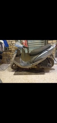 دراجة ماكس منغولي للبيع دراجة شغالة ما بيهة شي بس ناقصه قبق هندر السعر...