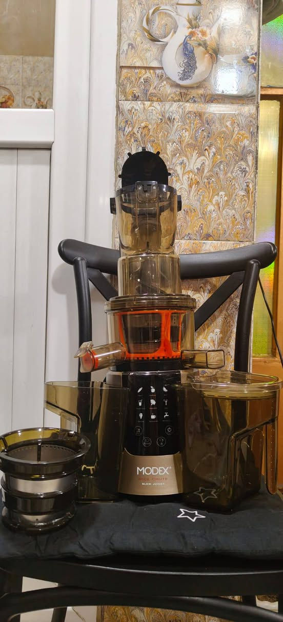 تلفزيون سمارت انترنيت جديد بعده صارله شهر يدعم 4K شاشه 43 اندرويد ماركه TCl سعره225وبيه مجال
وخلاط مودكس الانكليزي اصلي وكاله خلاط جميع الفواكه والخضروات وايضا 
لعمل مرطبات وايضا مشروبات ساخنه 
شرط غير مستعمل بالبكج بعده 
السعر 125وبيه مجال

 عنوان بغداد الدوره رقمي***********
