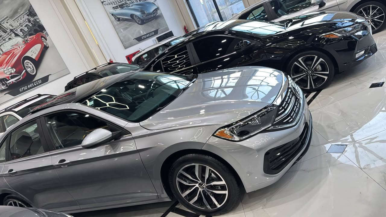 جیتا مۆدێل ۲٠۲٥ فووول مواصفات
پانۆراما
گێچ الکترۆنی 
بصمە
گوشن هیتەر سوکان هیتەر 

تەنها بۆنیتی صبغە بێ داخلی 
رادێتەر و پانکە بە شەرت بیلادی

ایرباگ سوکان بە بیلادی داندراوەتەوە واتە ایرباگ بە شەرت 
تەنها ۲ هەزار ڕۆیشتووە 

165$

3VW7X7BU4SM008716

*********** أربيل, العراق
