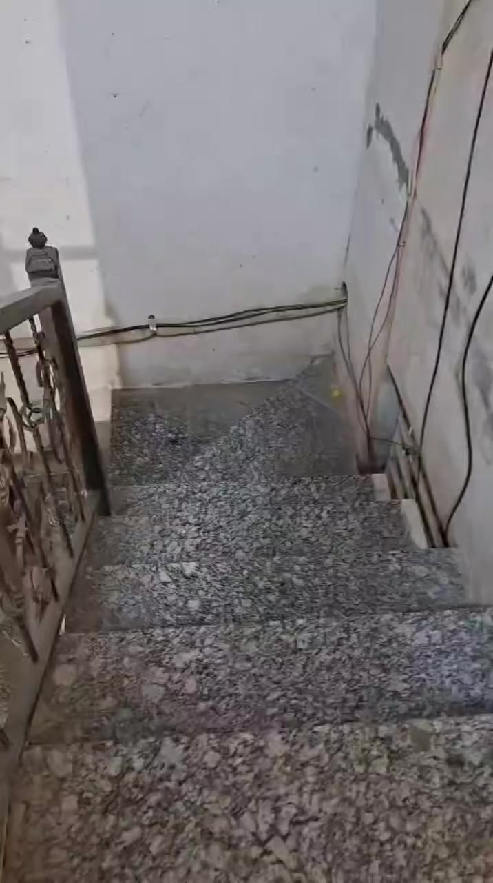 شقة ٤٧٥ براغية خاتون اخت جديده للاستفسار ***********
شارع مسجد جلال
