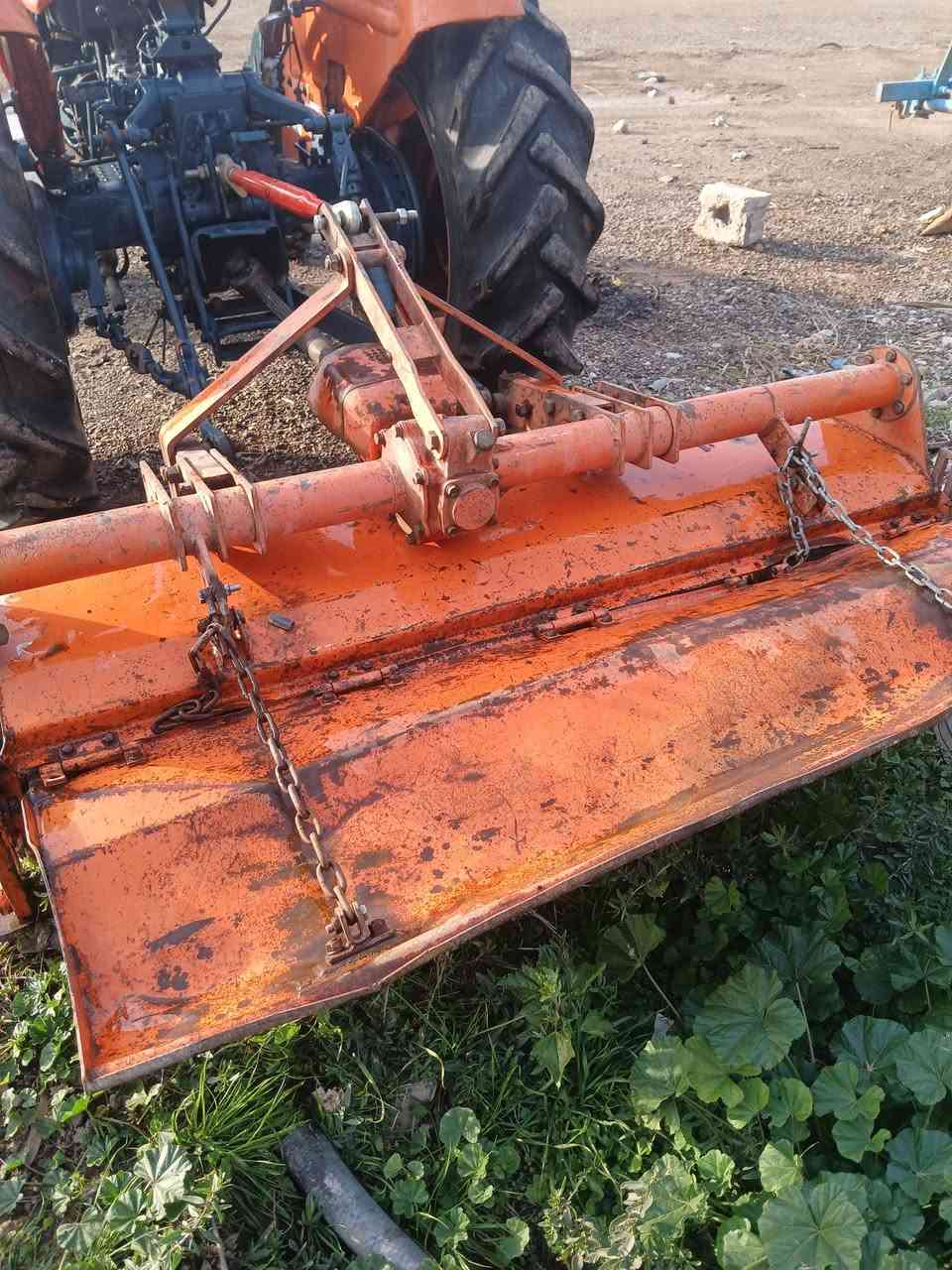 السلام عليكم 
رافوسة كابوتا للبيع على وضع الشركة 
المكان ديالى طريق خان بني سعد 
السعر مليون و900 وبيها مجال قليل 
***********
