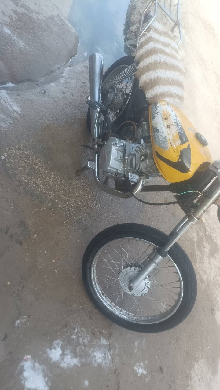 سلام عليكم دراجه موديل عشيرن كلك كلك مكفوله عشاير عوزه لواحض قليله قضاء الرفاعي ***********
